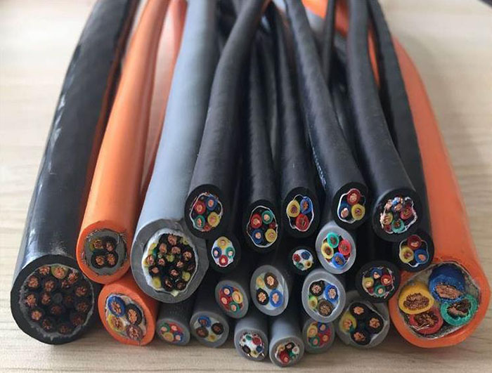 高低壓電線電纜使用時需要注意哪些事項(xiàng).jpg 高低壓電線電纜使用時需要注意哪些事項(xiàng).jpg