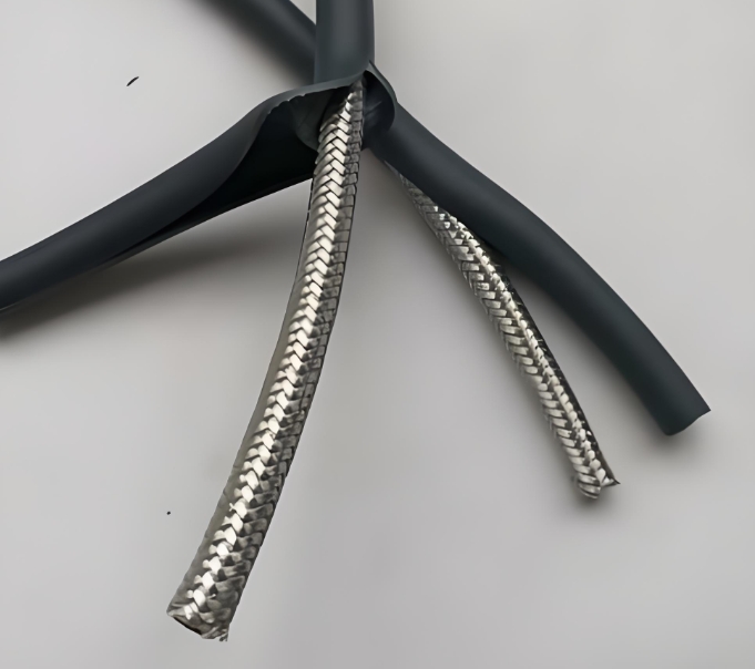 南洋電纜來(lái)給大家一起來(lái)看看不同電纜線(xiàn)的作用.jpg 南洋電纜來(lái)給大家一起來(lái)看看不同電纜線(xiàn)的作用.jpg